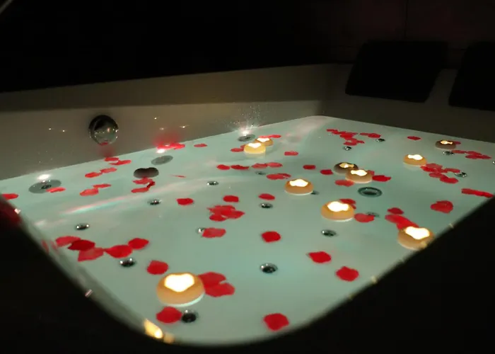 Apartamento Jung'love - Spa&cinéma Privé - évasion Romantique Saint-Cyprien (Pyrenees-Orientales)